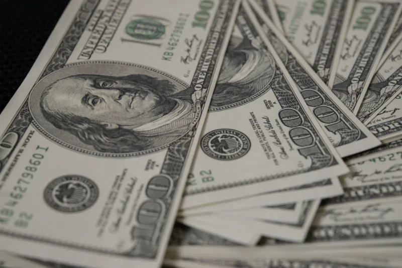 Dolar freepik