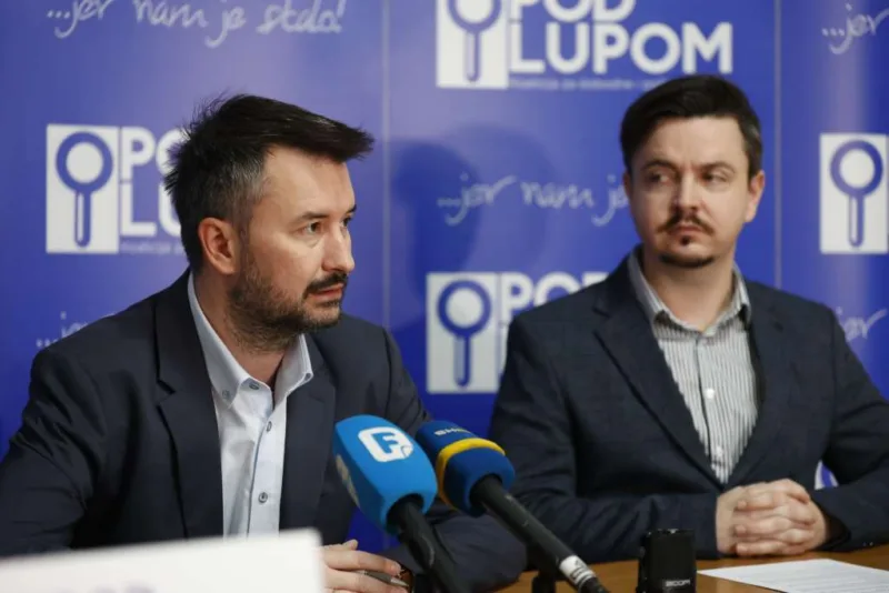 Pod lupom34