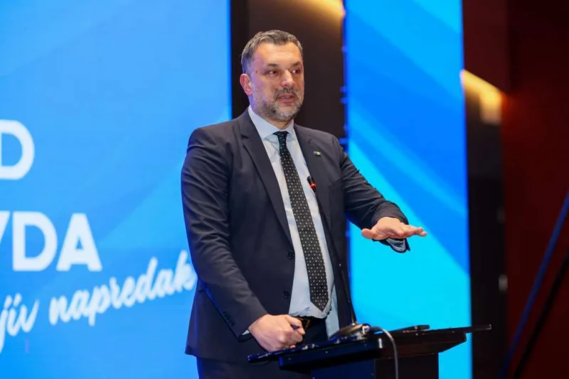 Konakovic fena