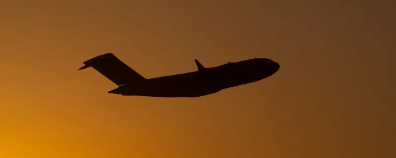 Avion aksam
