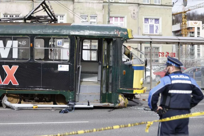 Tramvaj fena1