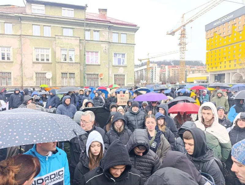 Protesti nesreca nove 1