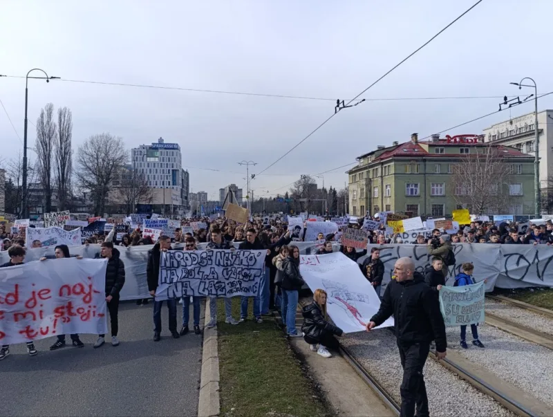 Protesti nove 15