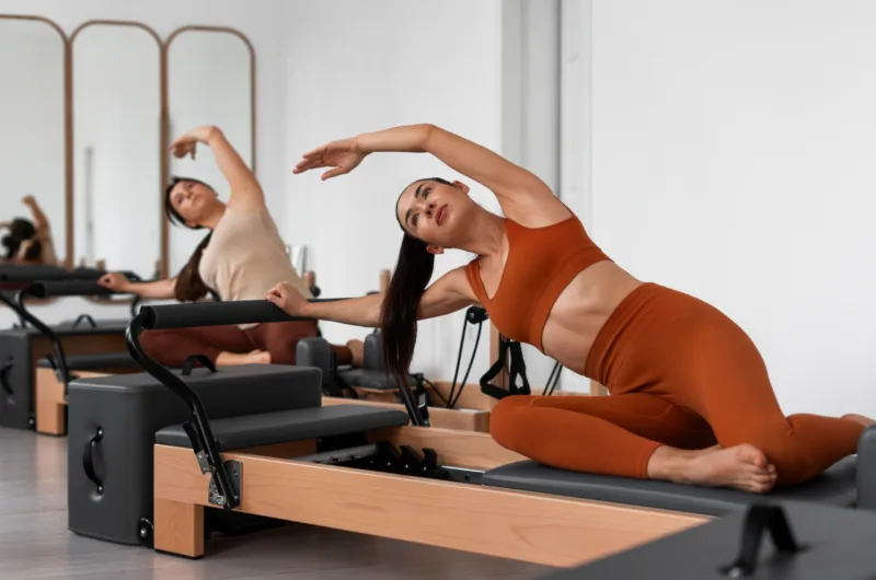 Reformer pilates freepik