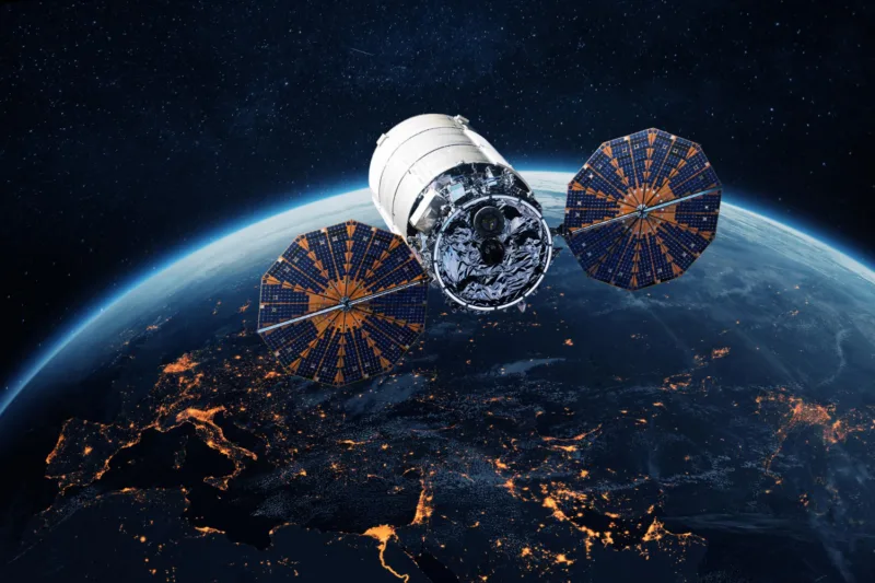 Satelit freepik