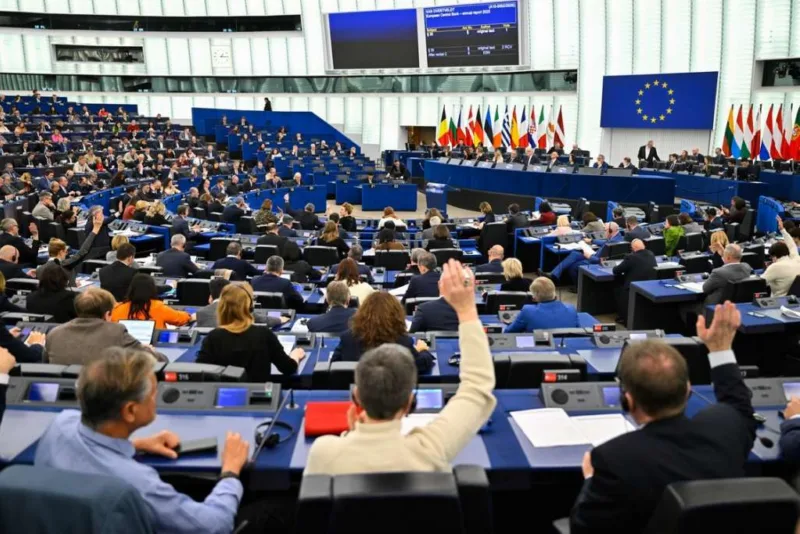 Eu880