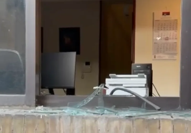 Ambasada srbije9
