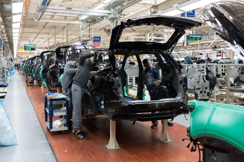 auto fabrika freepik