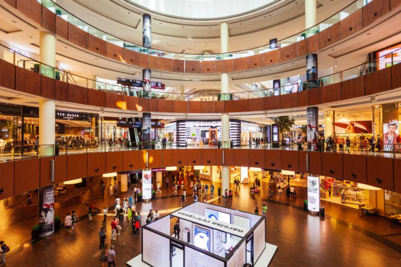 Dubai mall freepik