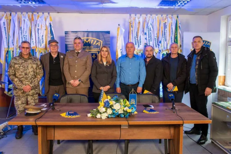 Vlada tk godisnjica armije