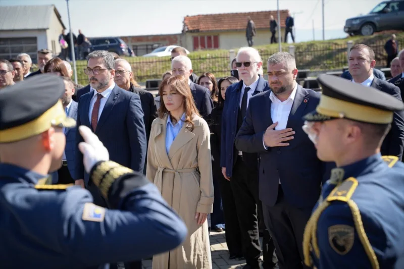 AA 20260405 41023239 41023238 HAXHIU ODALA POCAST ZRTVAMA U REZALLEU ZLOCINI SRBIJE NIKADA NECE BITI ZABORAVLJENI