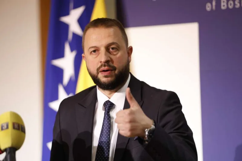 Neskovic fena