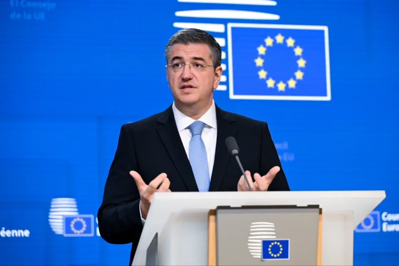 Apostolos Tzitzikostas x