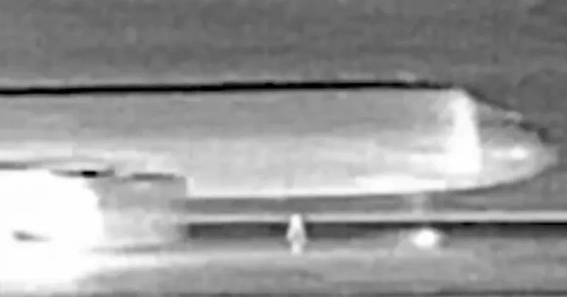 F 38894043 1280