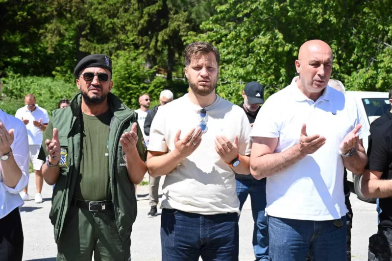 Maloljetni borci stari grad b