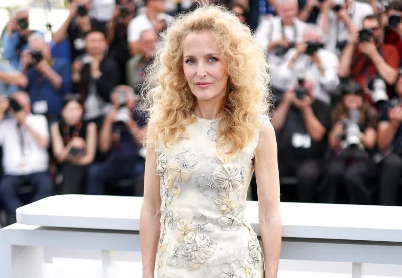 Curly hair really care Love you miumiu Dress miumiu archive s s 22 Styling marthaward Hair