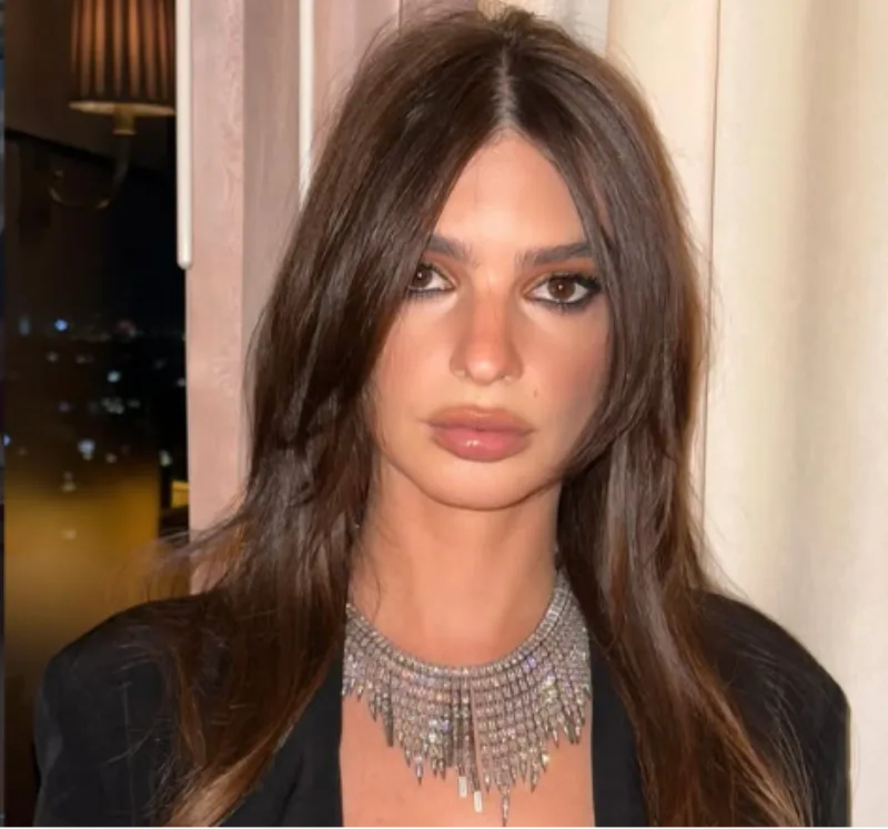 Emily Ratajkowski