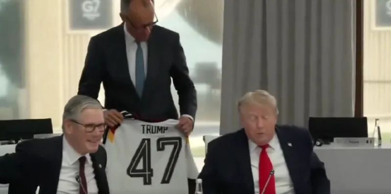 Merz trump dres