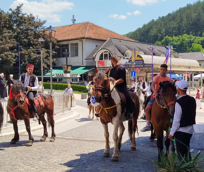 260627 konjanici 16035