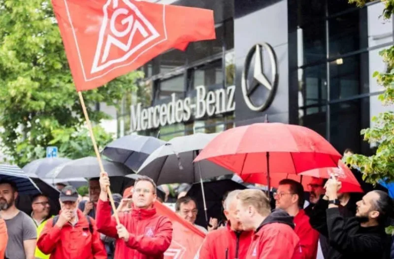 Mercedes protesti x