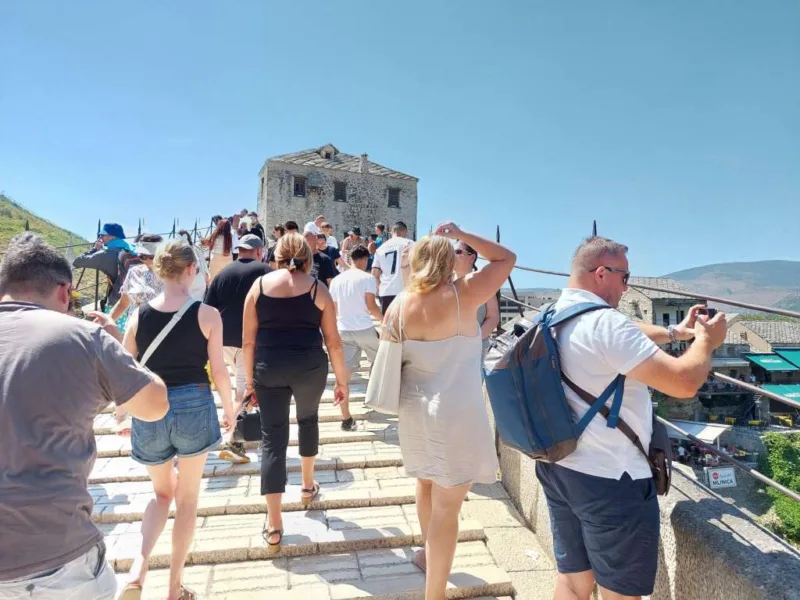 Turisti fena