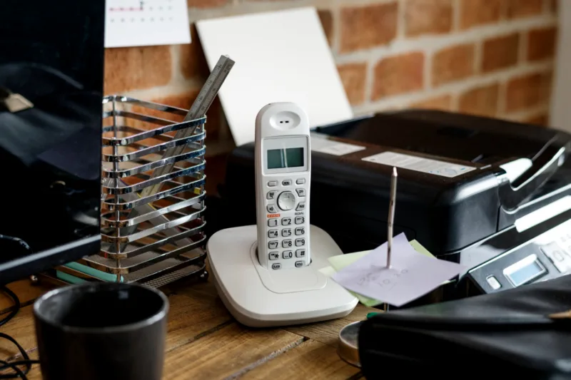 kućni telefon freepik