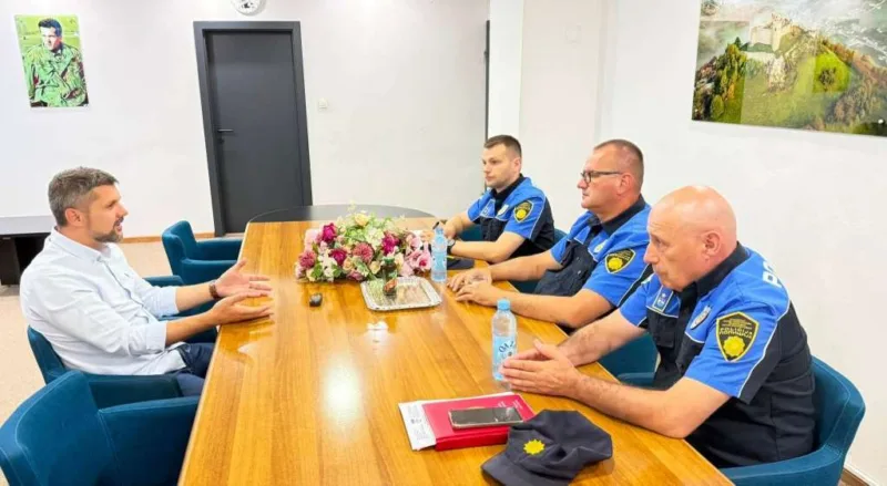 Buzim policija