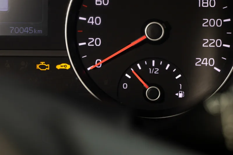 Check engine freepik