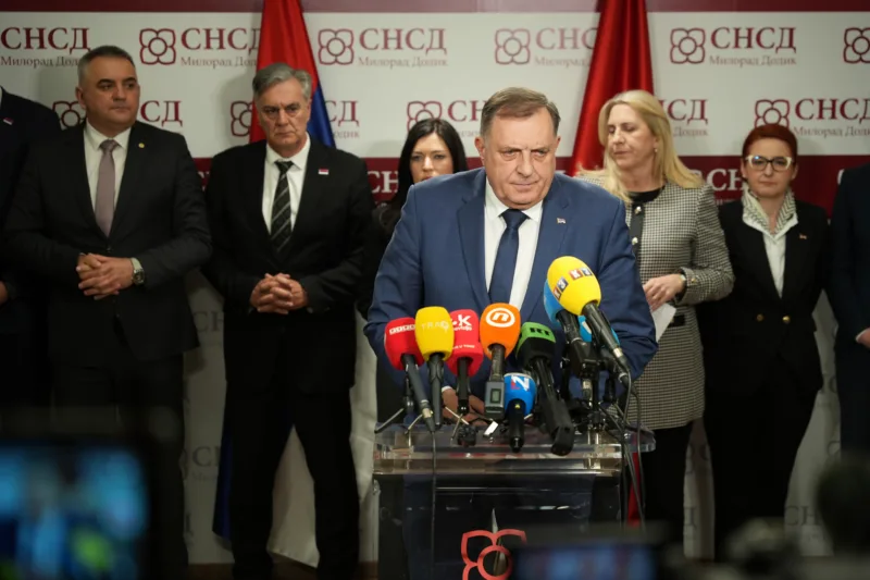 Pixsell snd dodik