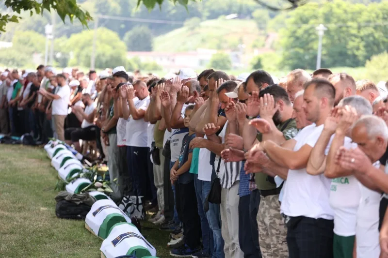 Dzenaza srebrenica fena 4