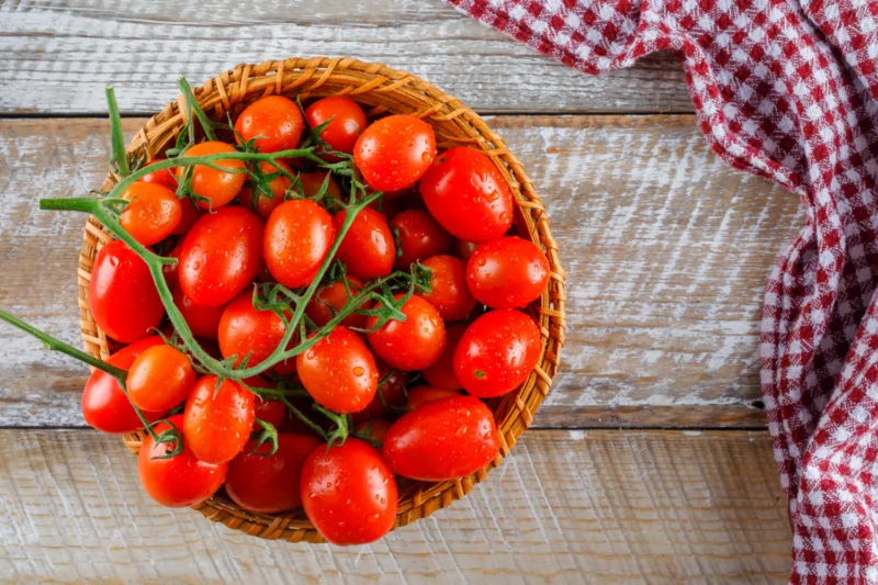 cherry paradajz freepik