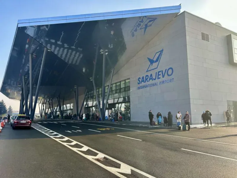 Aerodrom 2025 12 04 093457 ykrq