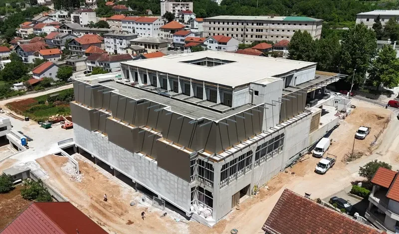Hotel grude dron 4