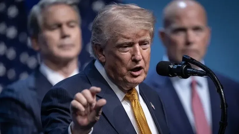 Trump aa