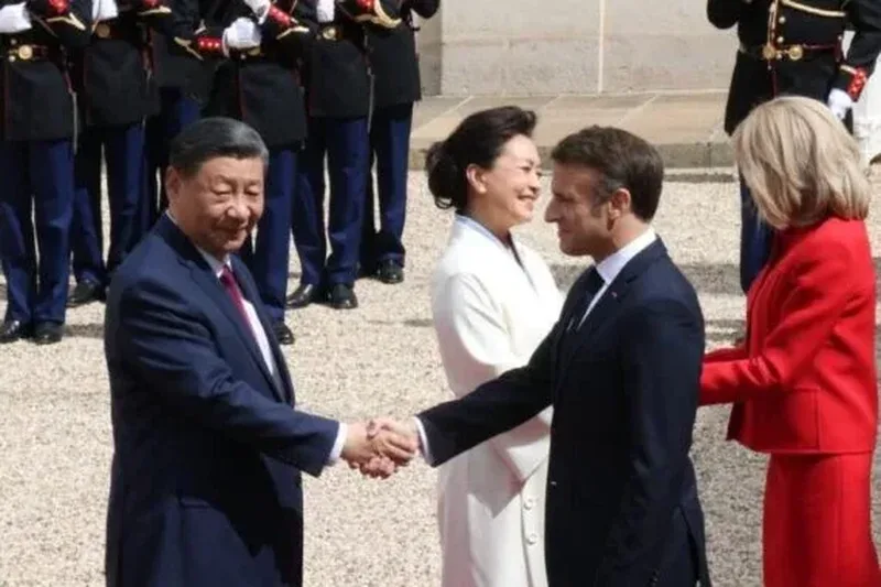 Xi macron