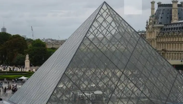 Louvre 3