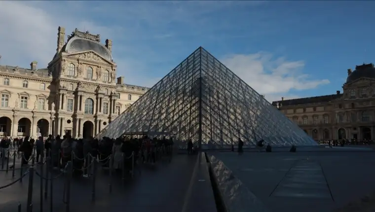 Louvre2