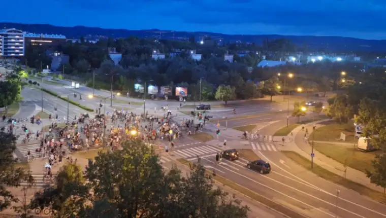 1753732615 blokada novo naselje nasa