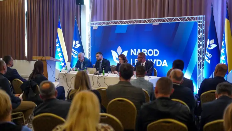 Narod i Pravda nova