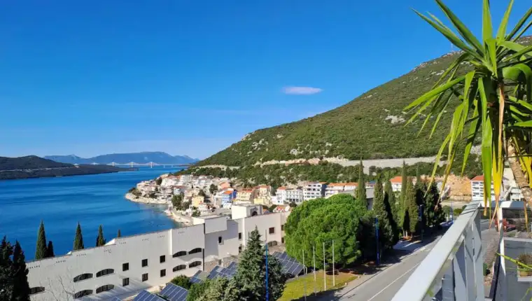 Neum