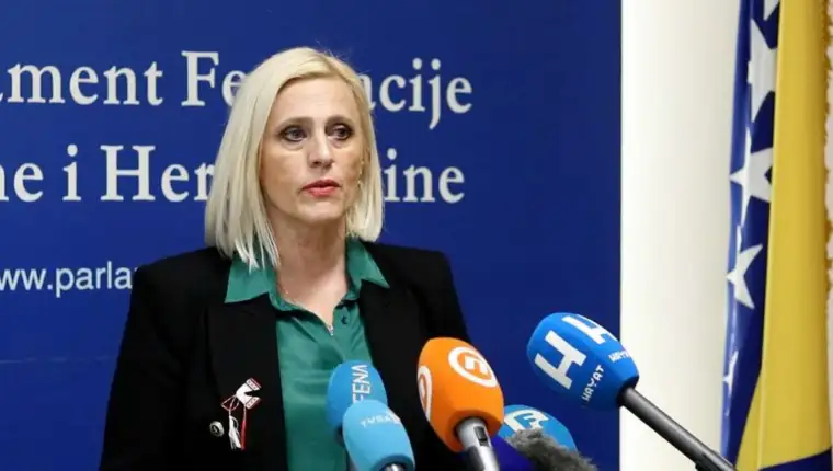 Alma kratina
