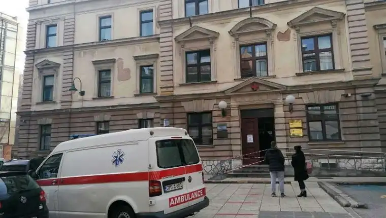 Dom zdravlja ks