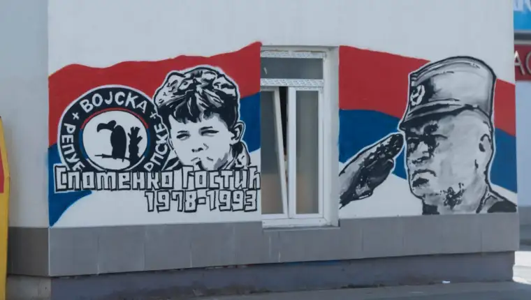 Mural mladica bl