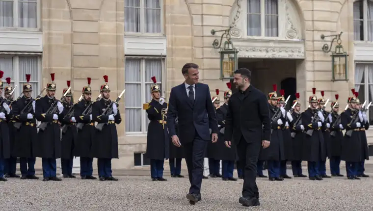 Macron zelenskij