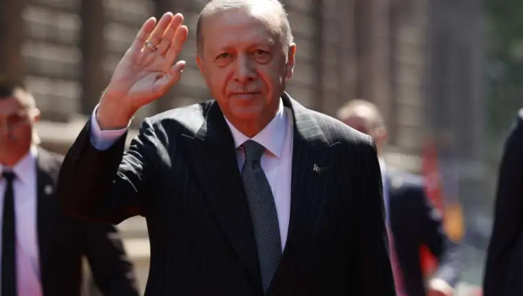 Erdogan 2025 12 01 195746 qzwu
