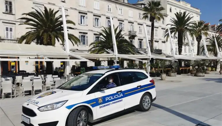 Policija split