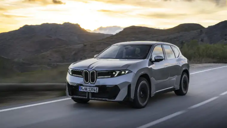 BMW i X3