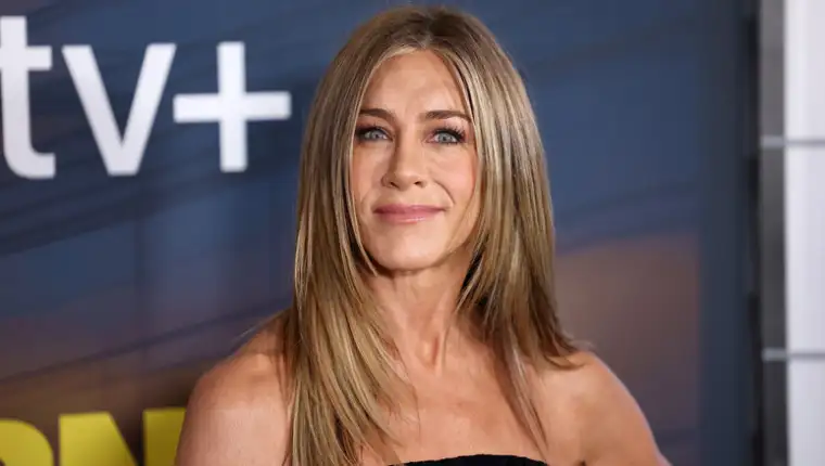 Aniston22