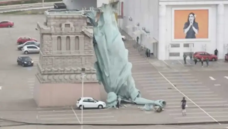 Statua23