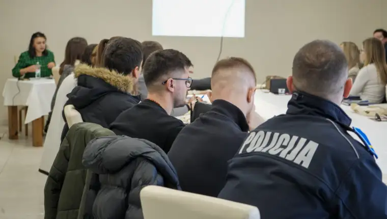 Policija25